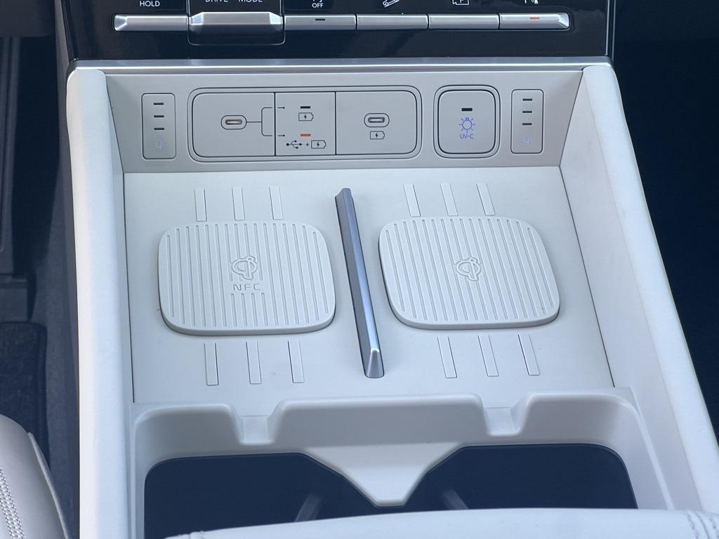 used 2025 Hyundai Santa Fe car, priced at $39,999