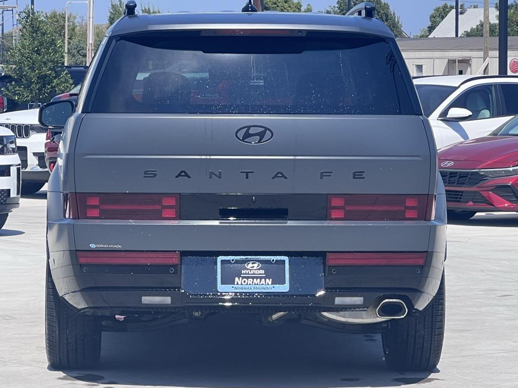 used 2025 Hyundai Santa Fe car, priced at $39,999