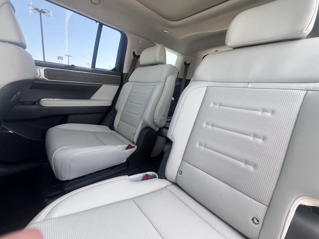 used 2025 Hyundai Santa Fe car, priced at $39,999