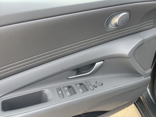 new 2025 Hyundai Elantra car, priced at $22,876