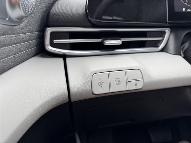 new 2025 Hyundai Elantra car, priced at $29,802