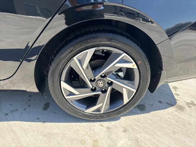 new 2025 Hyundai Elantra car, priced at $29,911
