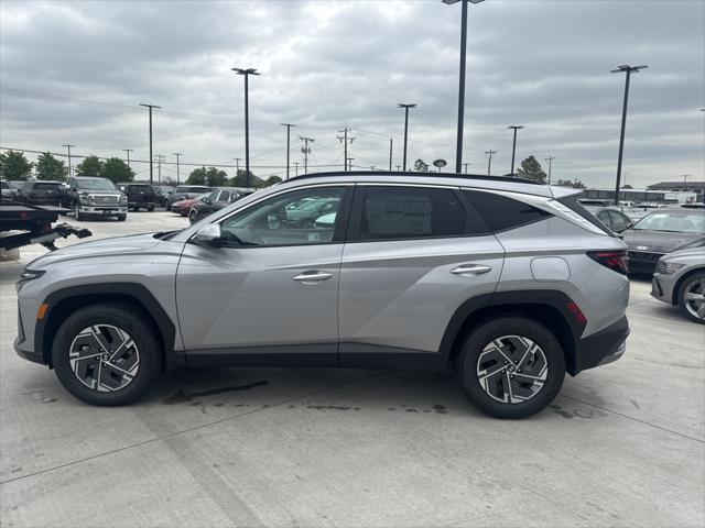 new 2025 Hyundai TUCSON Hybrid car, priced at $33,624