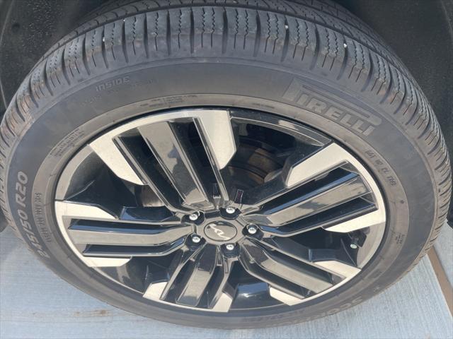 used 2023 Kia Telluride car, priced at $35,588
