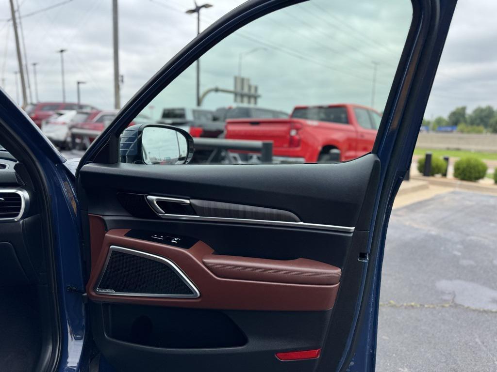 used 2023 Kia Telluride car, priced at $32,796
