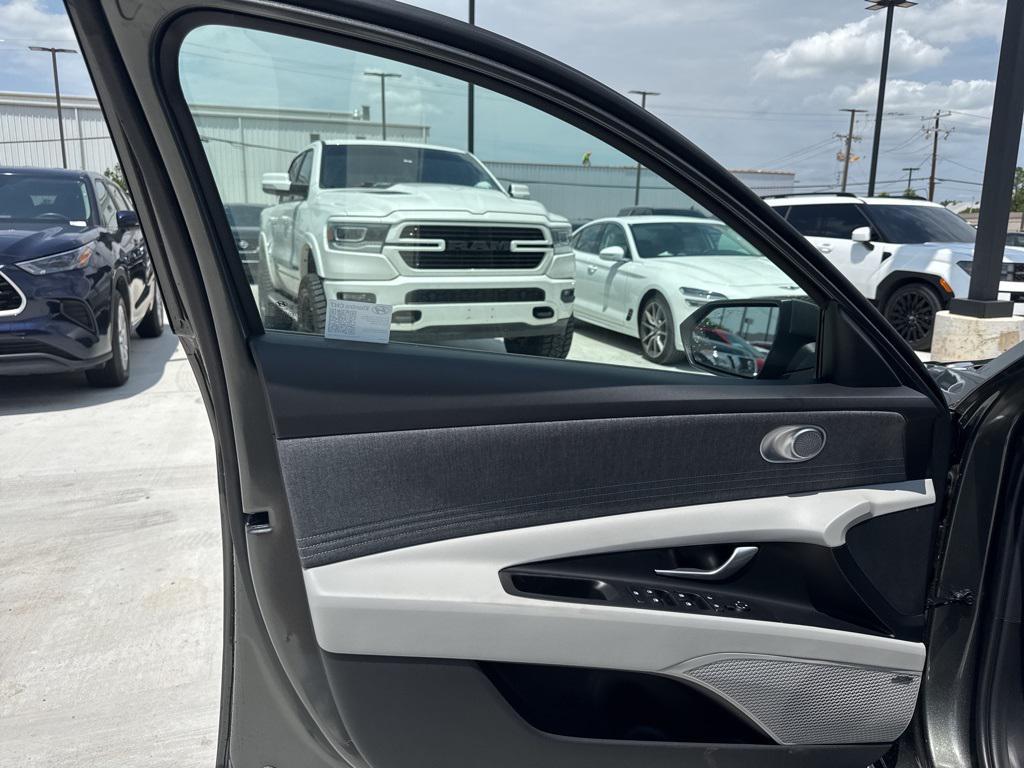 new 2025 Hyundai Elantra car, priced at $26,321