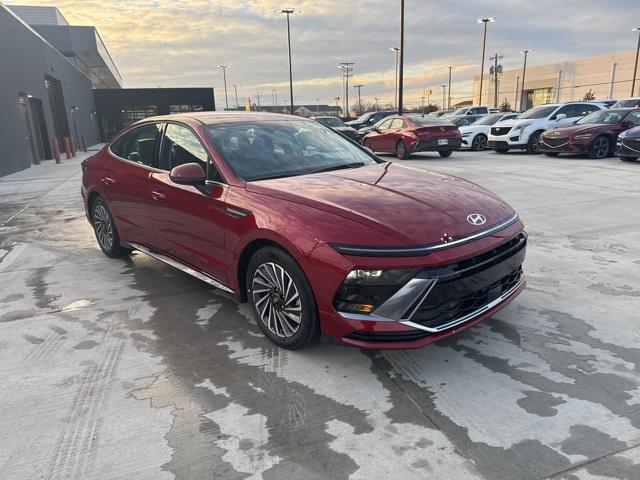 new 2025 Hyundai Sonata Hybrid car, priced at $33,285