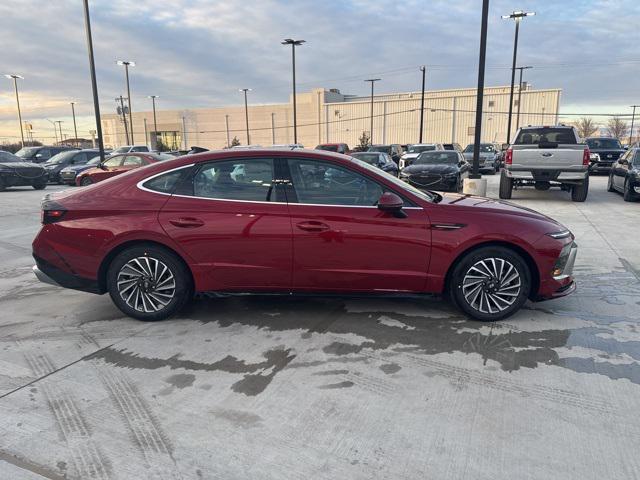 new 2025 Hyundai Sonata Hybrid car, priced at $33,285