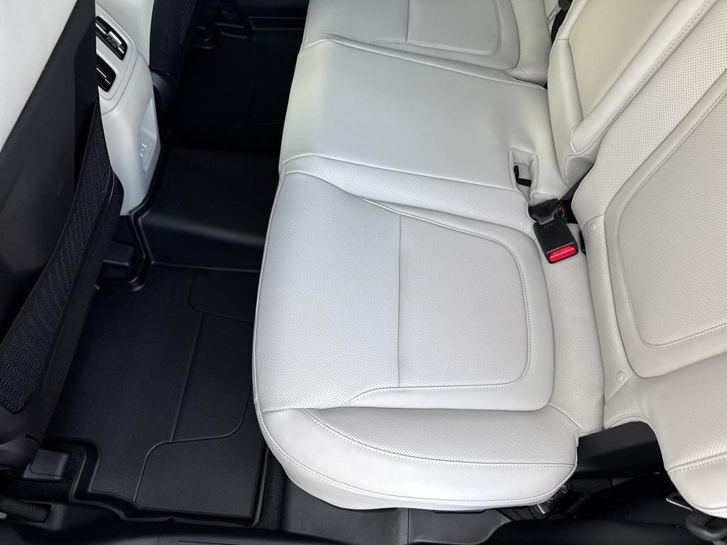 new 2026 Hyundai TUCSON Hybrid car, priced at $33,512