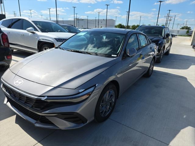 new 2025 Hyundai ELANTRA HEV car, priced at $20,955