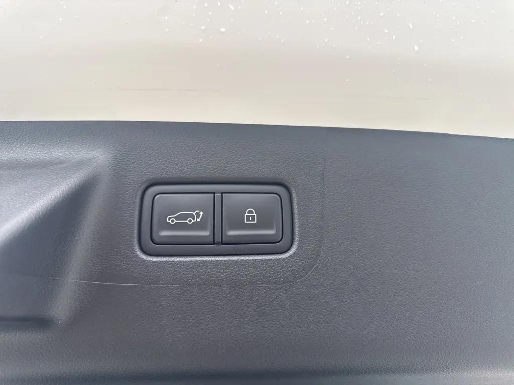 new 2025 Hyundai SANTA FE HEV car, priced at $46,507