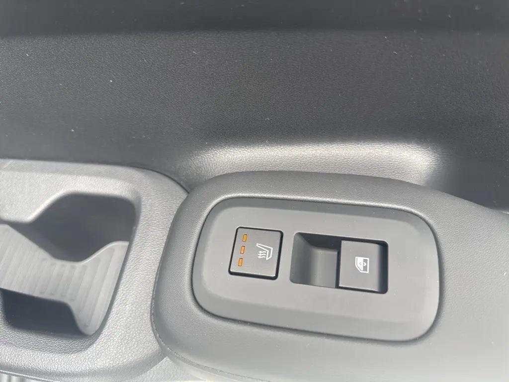 new 2025 Hyundai SANTA FE HEV car, priced at $46,507