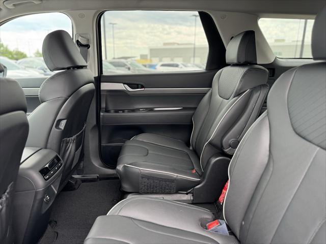 new 2025 Hyundai Palisade car, priced at $35,778