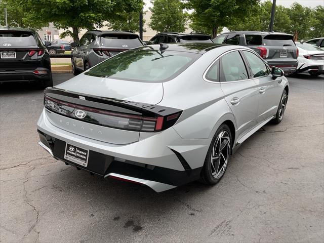 new 2024 Hyundai Sonata car, priced at $27,225