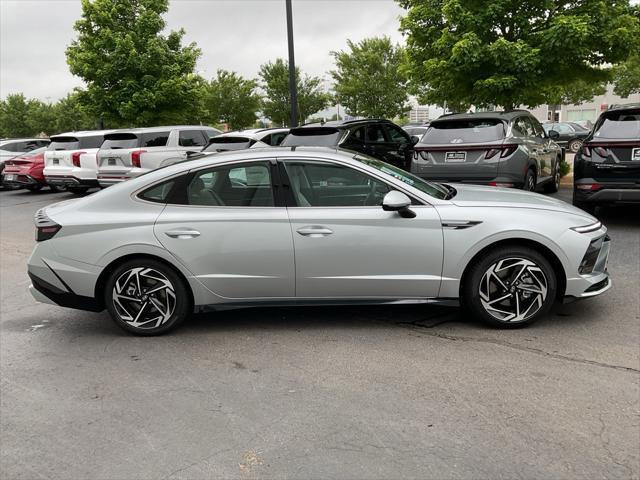 new 2024 Hyundai Sonata car, priced at $27,225