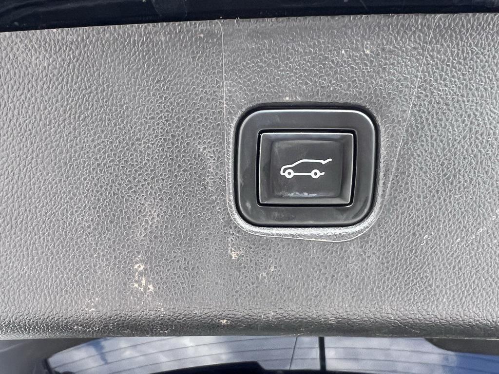 used 2021 Chevrolet Blazer car, priced at $25,997