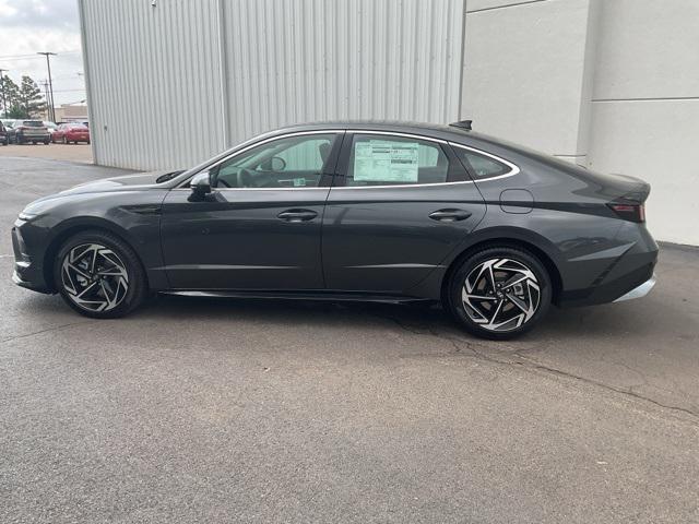 new 2024 Hyundai Sonata car, priced at $27,285