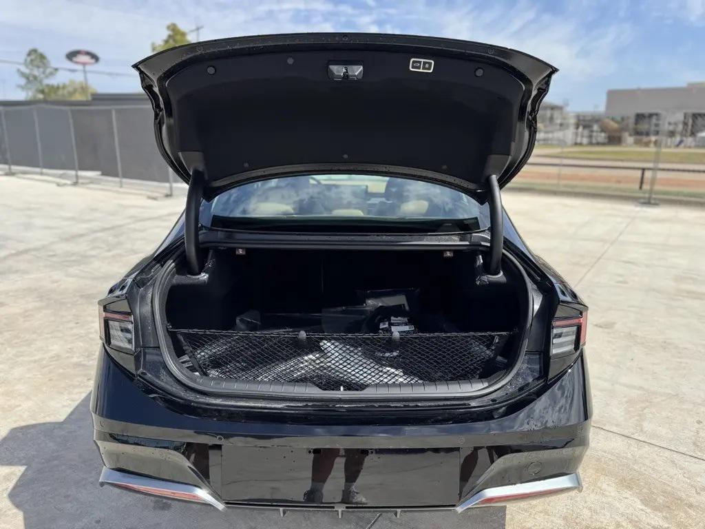 new 2025 Hyundai Sonata Hybrid car, priced at $34,661