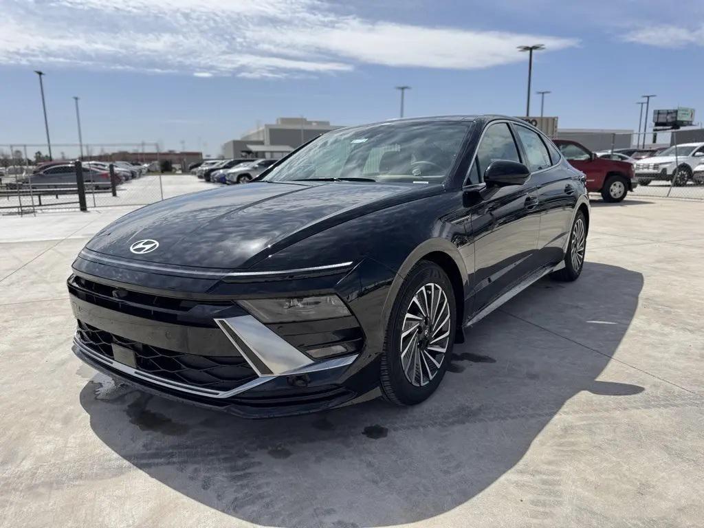 new 2025 Hyundai Sonata Hybrid car, priced at $34,661