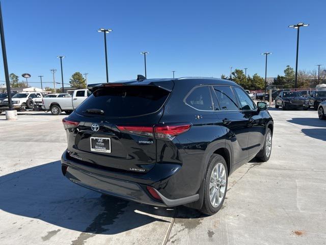 used 2022 Toyota Highlander Hybrid car, priced at $37,788