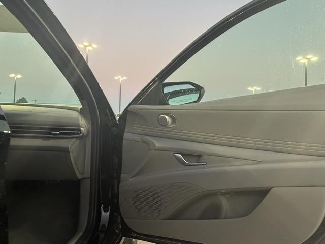 new 2025 Hyundai Elantra car, priced at $21,696