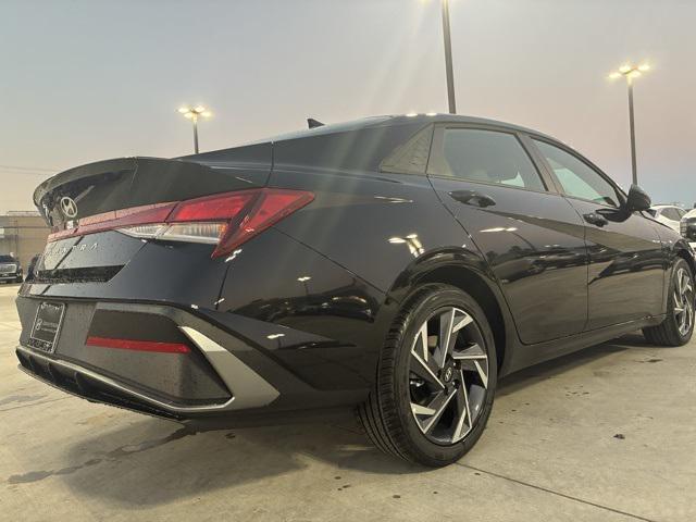 new 2025 Hyundai Elantra car, priced at $21,696