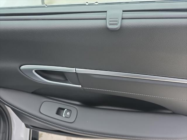 new 2025 Hyundai Sonata Hybrid car, priced at $33,687