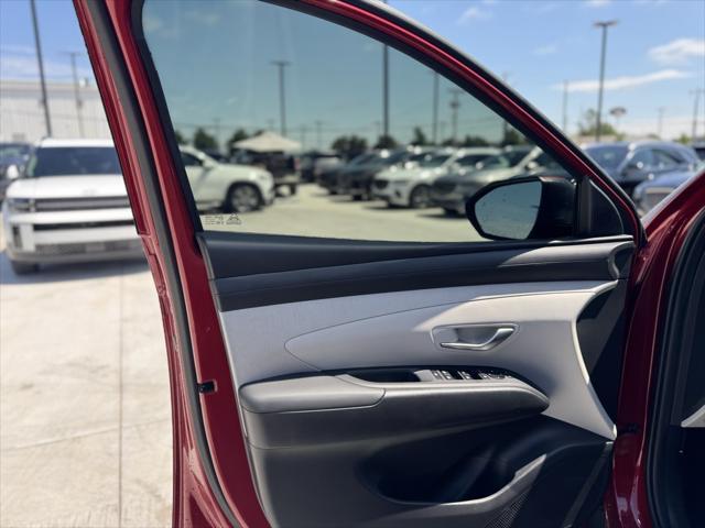 new 2025 Hyundai Tucson car, priced at $32,067