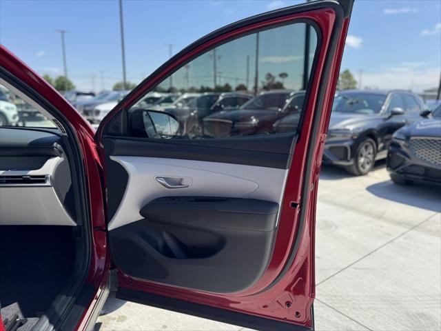 new 2025 Hyundai Tucson car, priced at $32,067