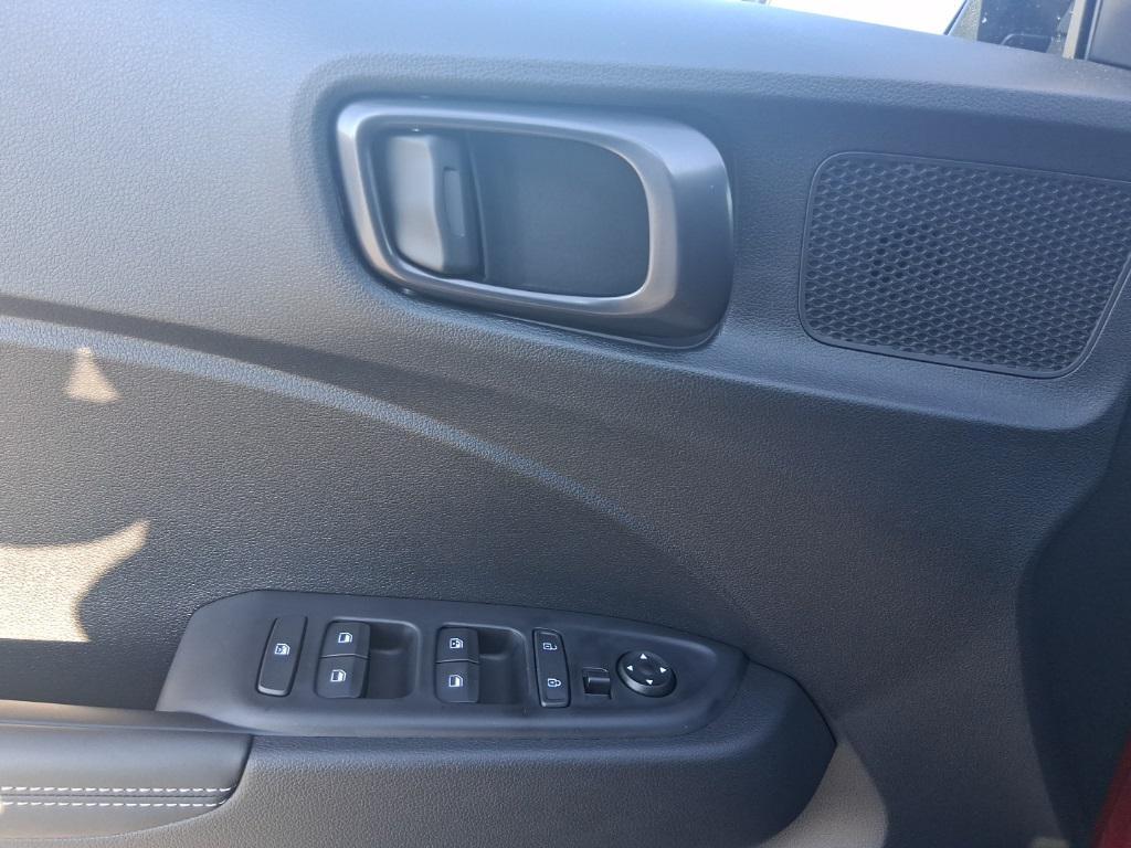 new 2025 Hyundai Venue car, priced at $23,207