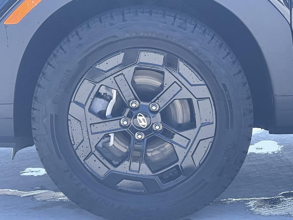 used 2024 Hyundai Santa Fe car, priced at $34,997