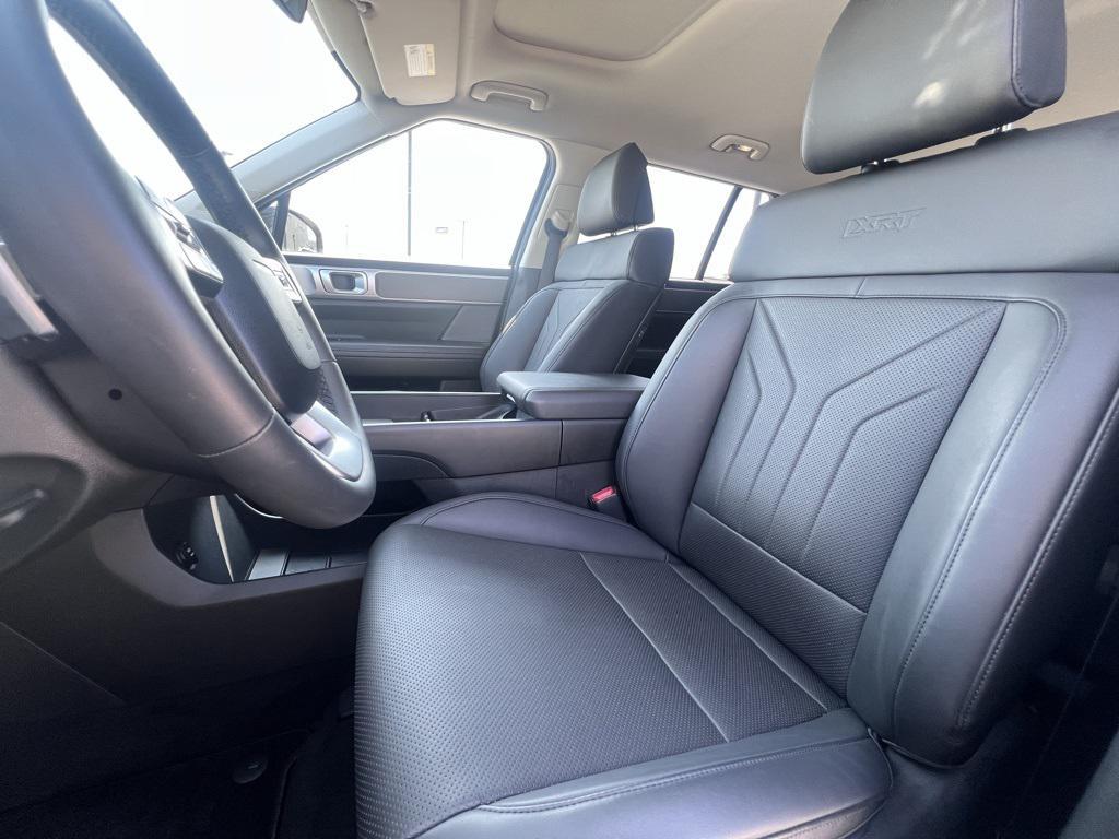 used 2024 Hyundai Santa Fe car, priced at $34,997