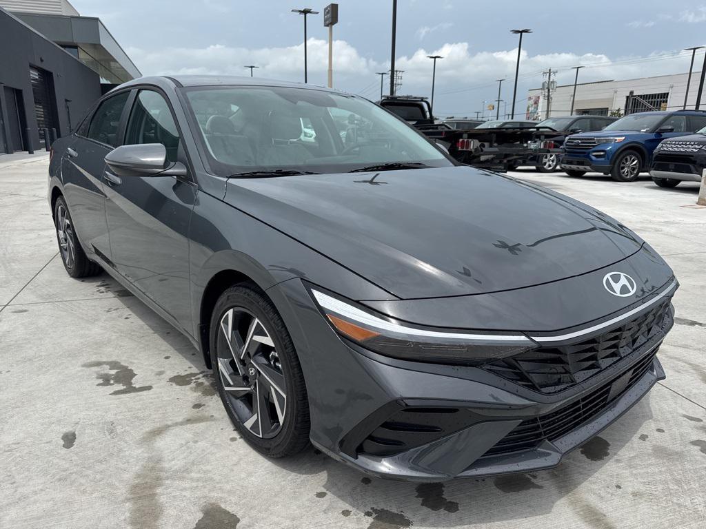 new 2025 Hyundai Elantra car, priced at $26,272