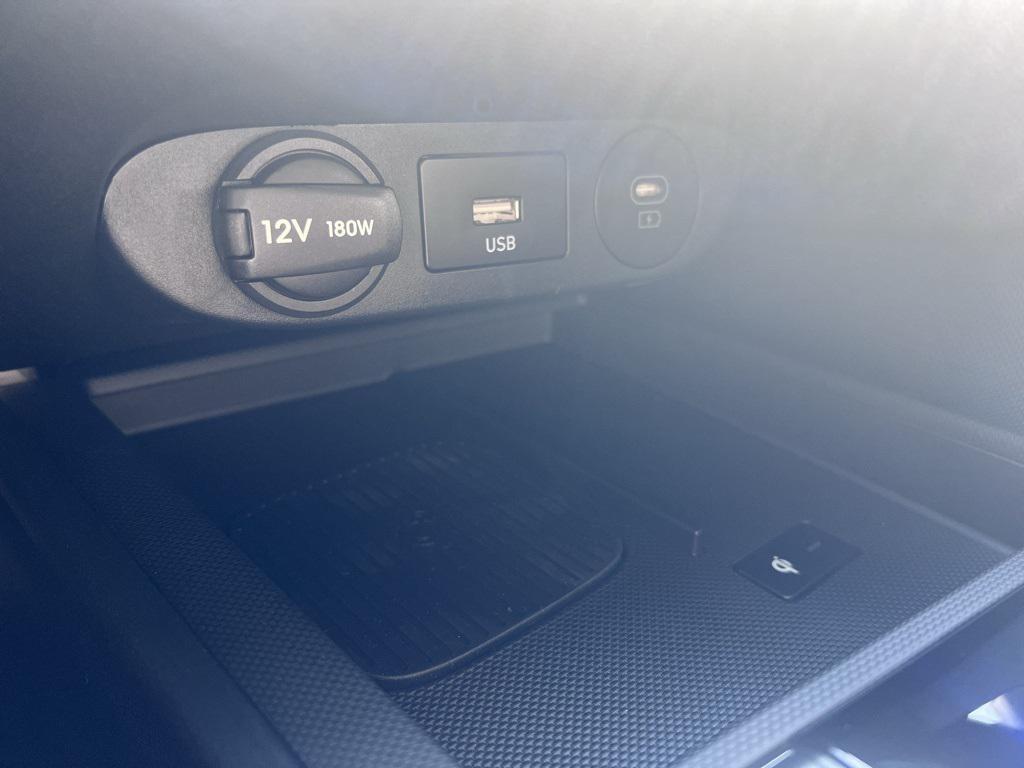 new 2025 Hyundai Elantra car, priced at $19,234