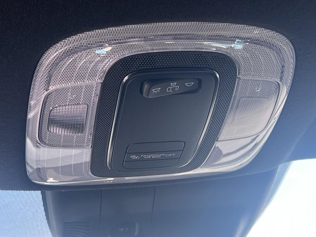 new 2025 Hyundai Elantra car, priced at $19,234