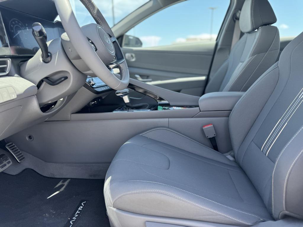 new 2025 Hyundai Elantra car, priced at $24,876