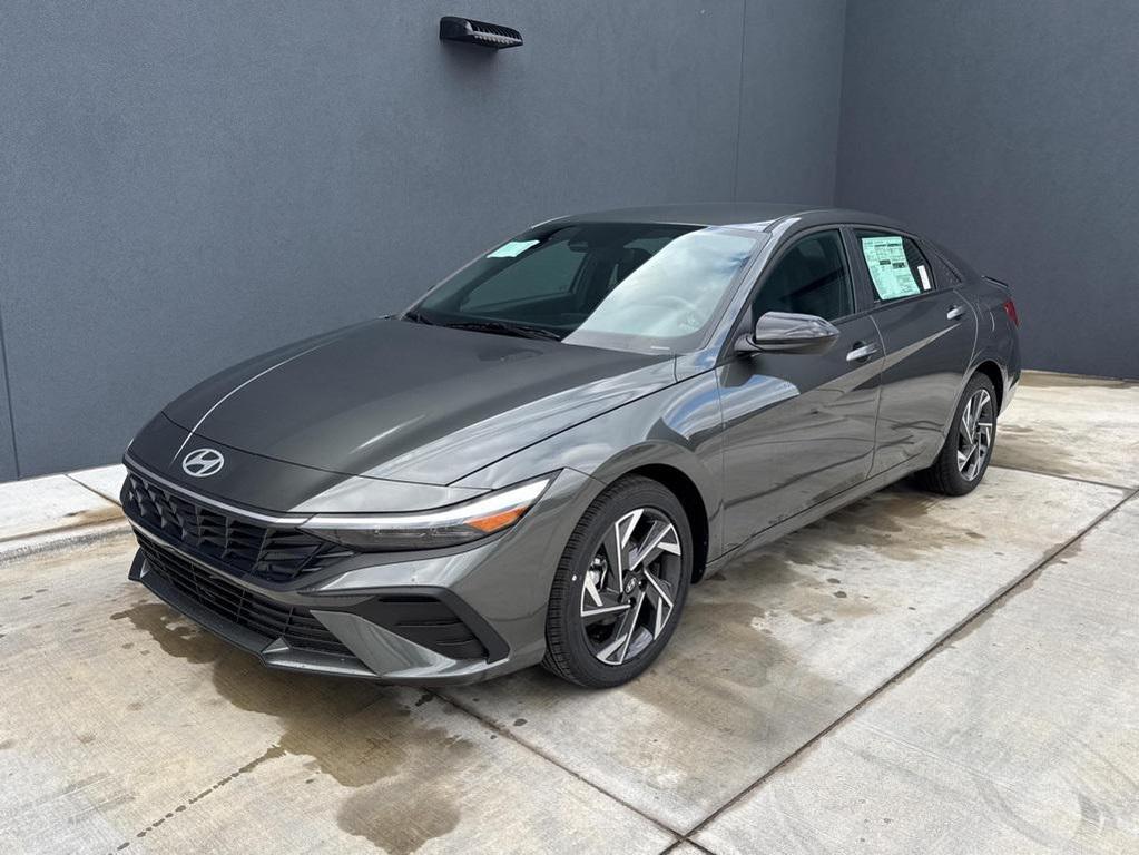 new 2025 Hyundai Elantra car, priced at $19,157