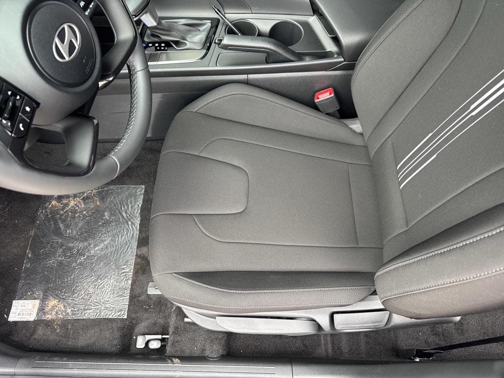 new 2025 Hyundai Elantra car, priced at $19,157