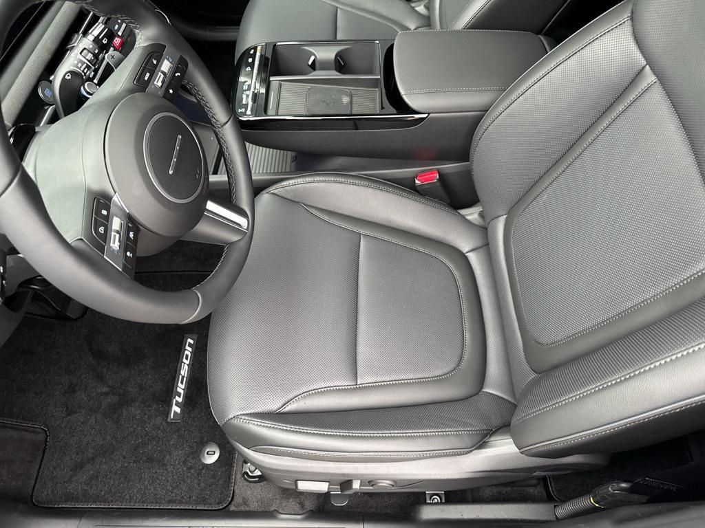 new 2026 Hyundai TUCSON Hybrid car, priced at $40,509
