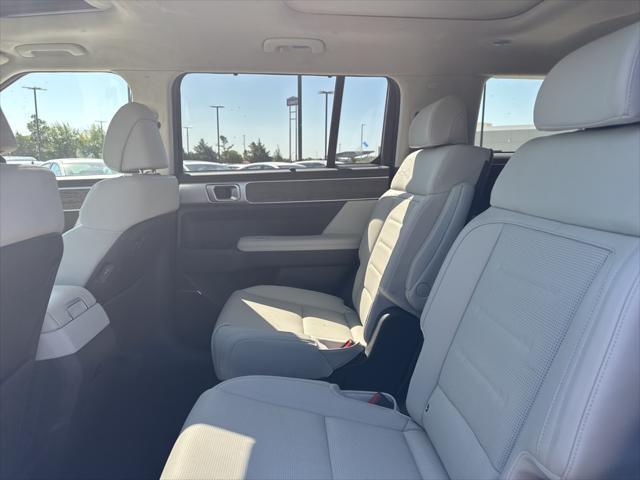 new 2025 Hyundai Santa Fe car, priced at $44,562