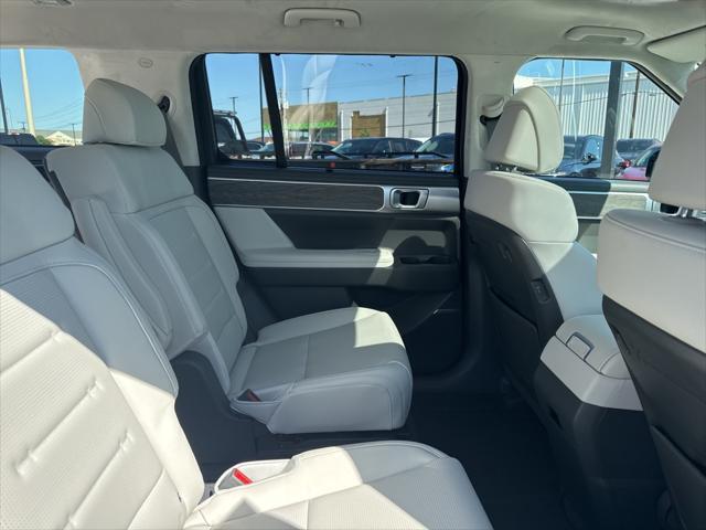 new 2025 Hyundai Santa Fe car, priced at $44,562