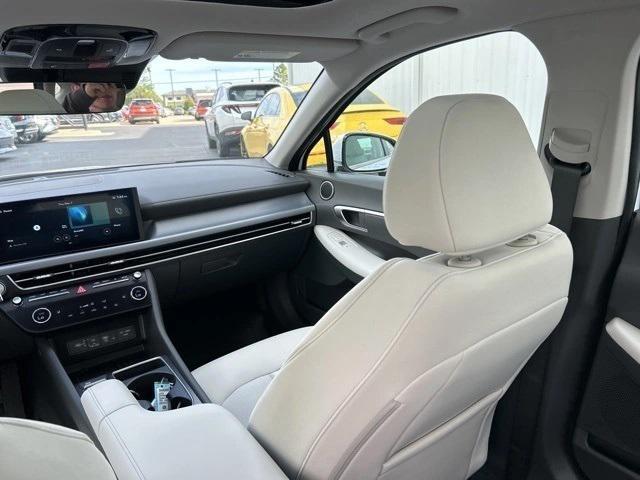 new 2025 Hyundai Sonata car, priced at $27,958
