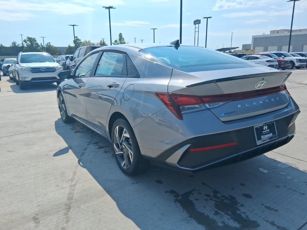 new 2025 Hyundai Elantra car, priced at $18,636