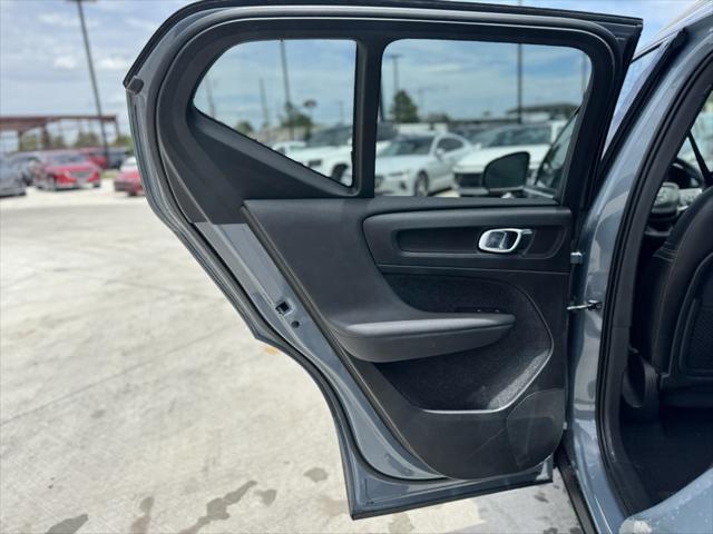 used 2021 Volvo XC40 car, priced at $20,787