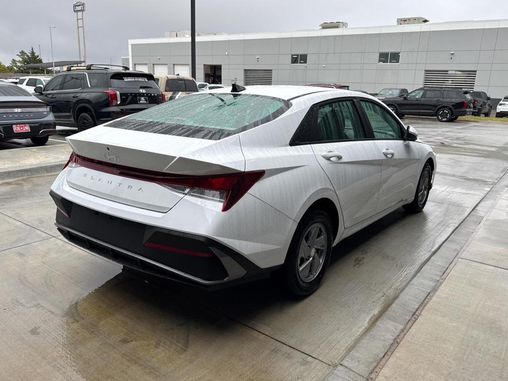 new 2025 Hyundai Elantra car, priced at $21,311