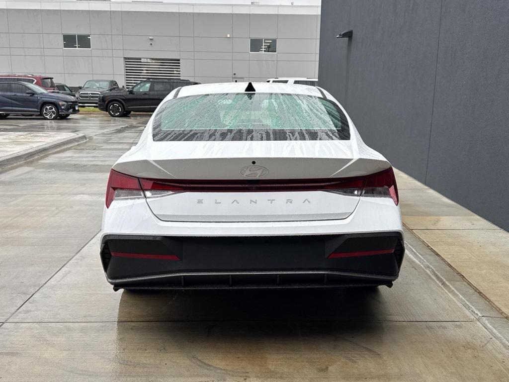 new 2025 Hyundai Elantra car, priced at $21,311