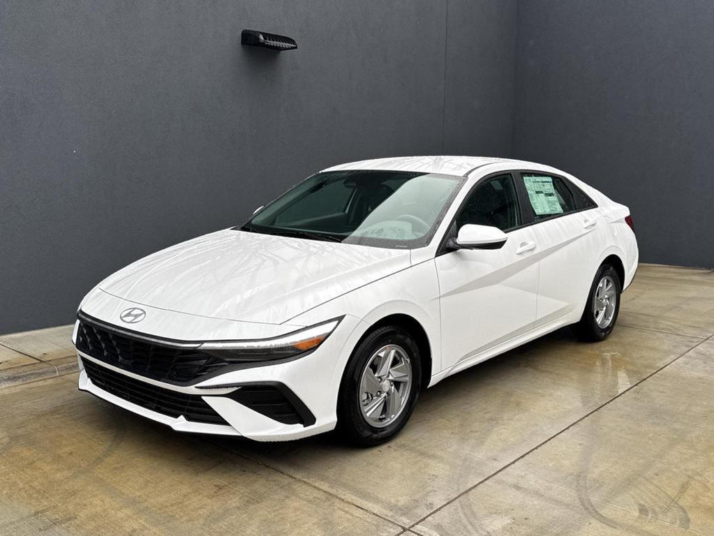 new 2025 Hyundai Elantra car, priced at $21,311