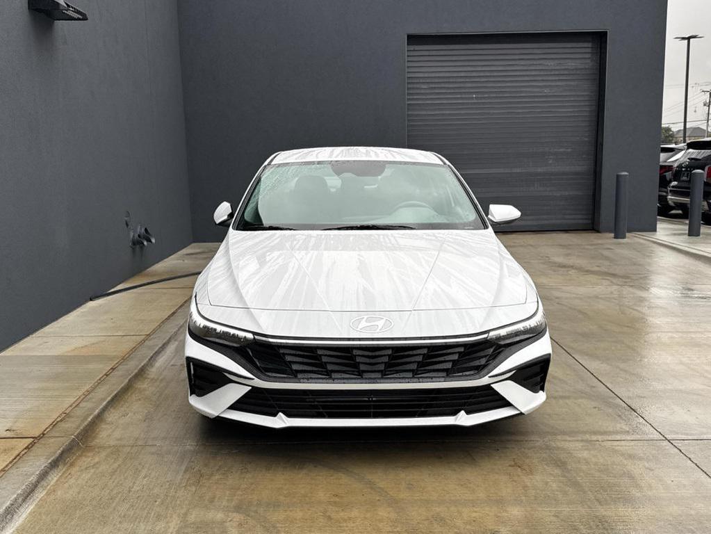 new 2025 Hyundai Elantra car, priced at $21,311