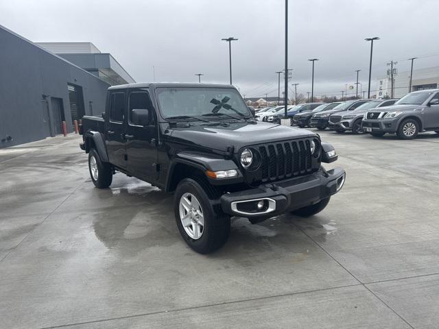 used 2022 Jeep Gladiator car, priced at $30,278