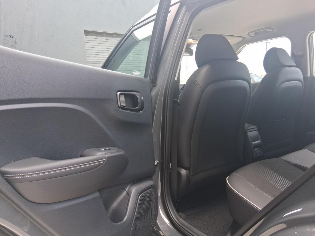 new 2025 Hyundai Venue car, priced at $22,816